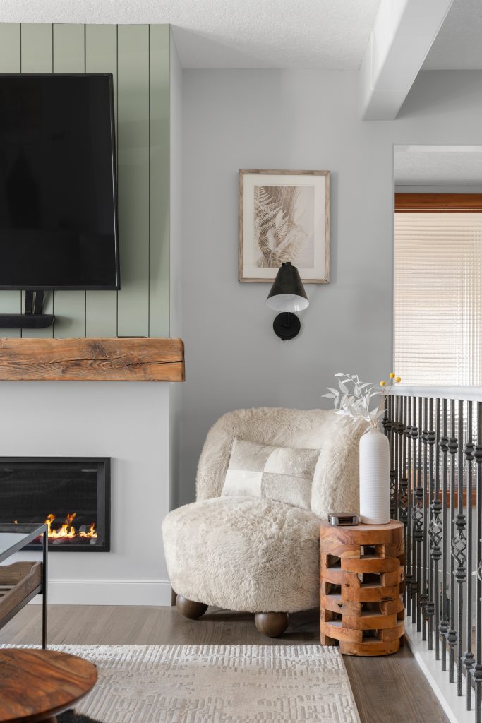 Modern ranch bungalow interior design and furnishing living room cozy chair Unshelf Design