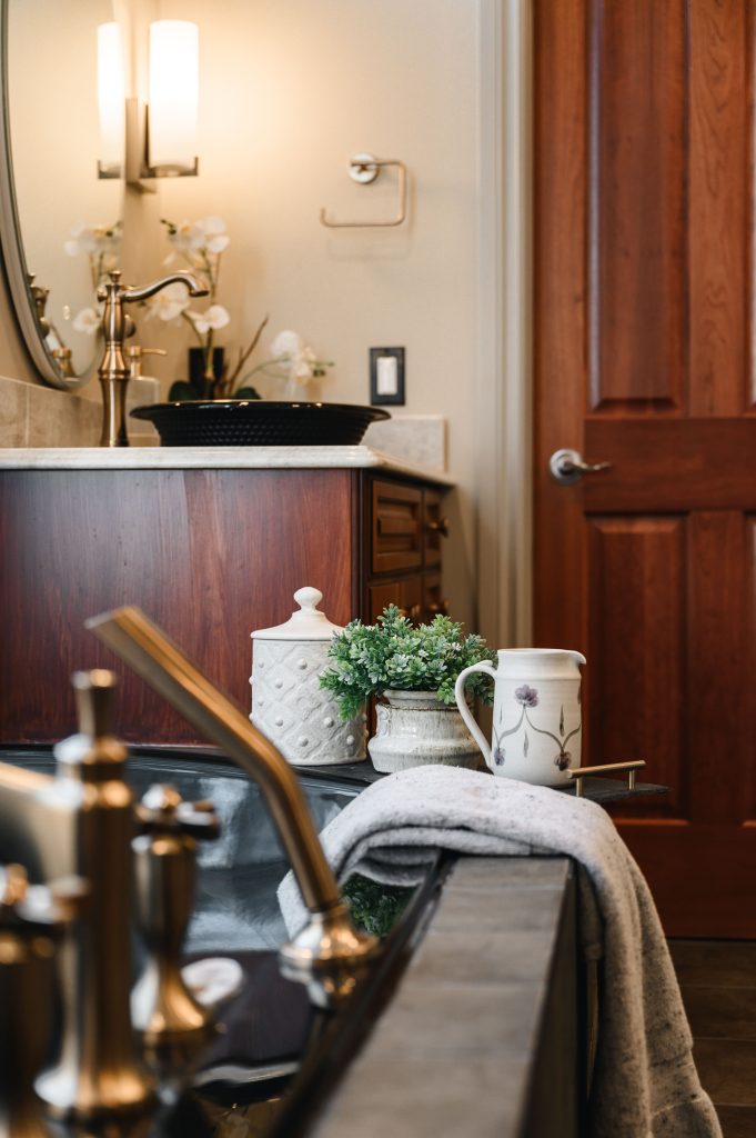 old world italian kitchen and bath renovation interior design and furnishing bathtub styling unshelf design