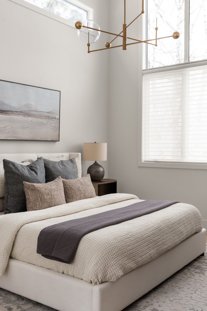 modern mountain v2 interior design and furnishing neutral tone primary bedroom unshelf design