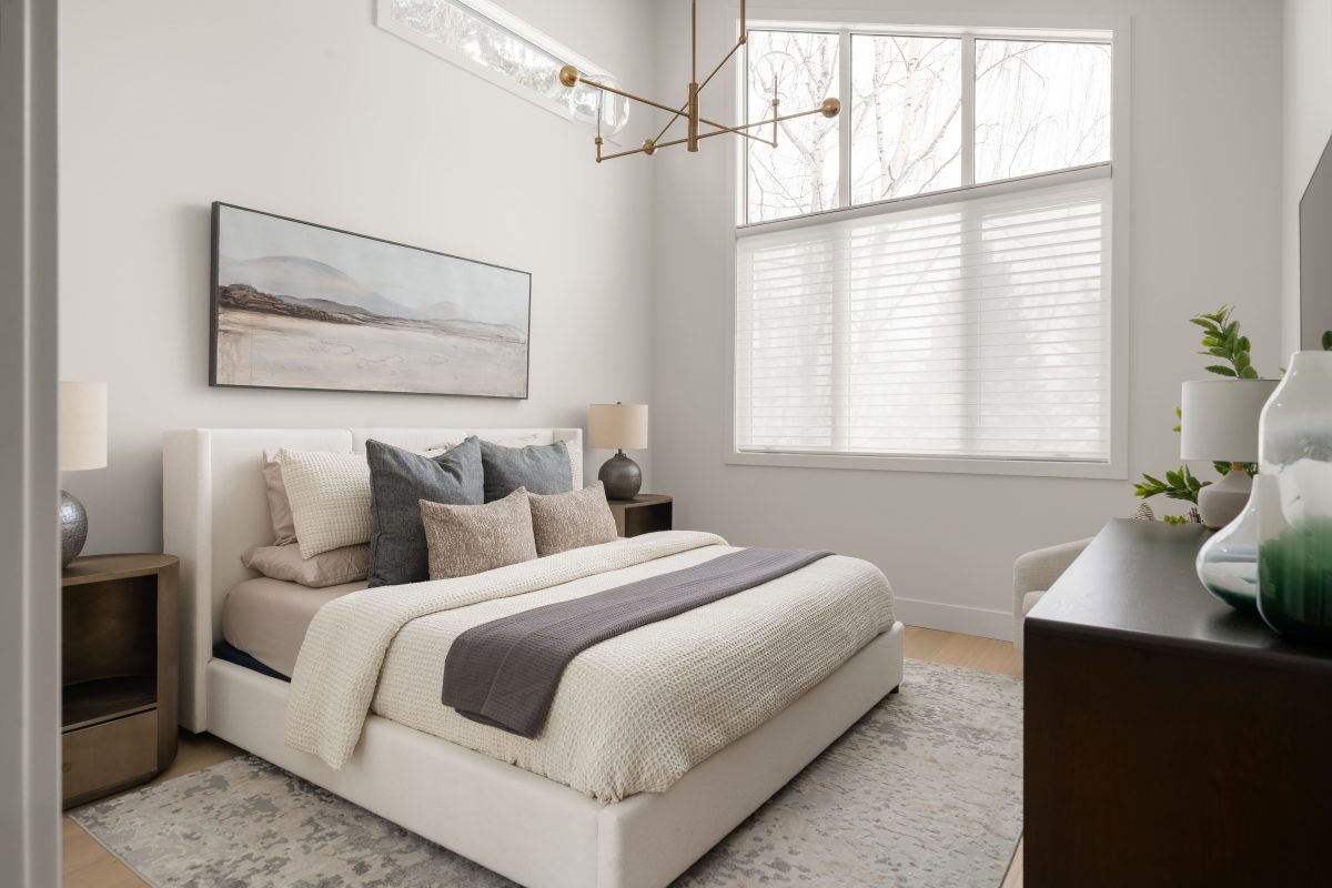 modern mountain v2 interior design and furnishing primary bedroom decor unshelf design